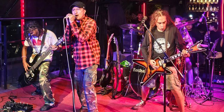 Gemakan Kembali Geliat Skena Rock Lintas Generasi, Rockafella’s Hadirkan Panggung “Friday Madness”