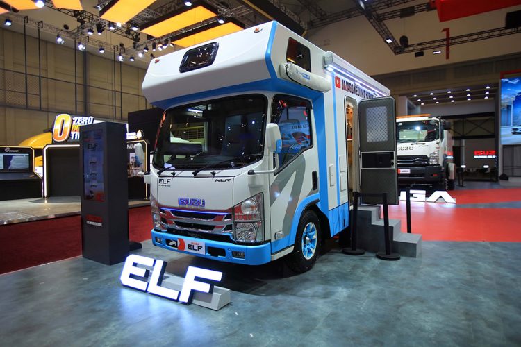 Isuzu Hadirkan ELF NLR Campervan di GIIAS 2026, Solusi Mobilitas Wisata Kreatif