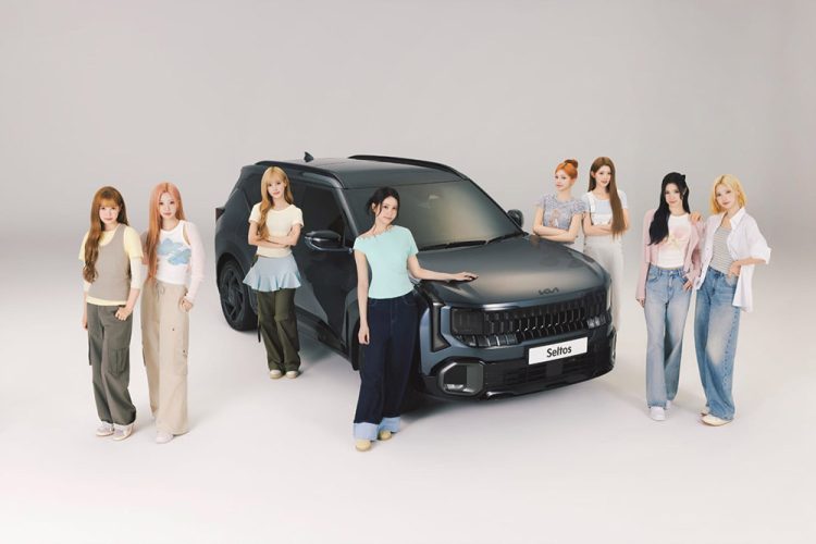 Kia Resmi Gandeng Hearts2Hearts jadi Brand Ambassador di Indonesia