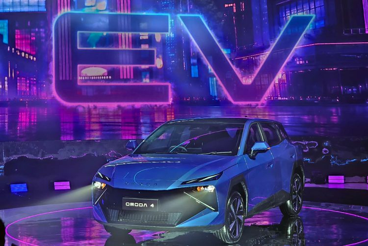 Debut Global OMODA O4 di Indonesia, Hadirkan Mobil Listrik Berotak AI