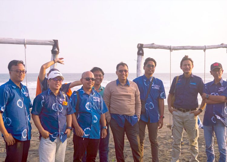 Nikmati Sunset dan Seafood, ASTINDO DIY Pererat Silaturahmi di Memory Senja Coffee & Resto by NATTA