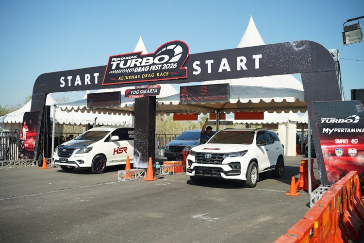 SIMPATI Hyper 5G Kawal Putaran 4 Kejurnas Drag Race di Wonosari