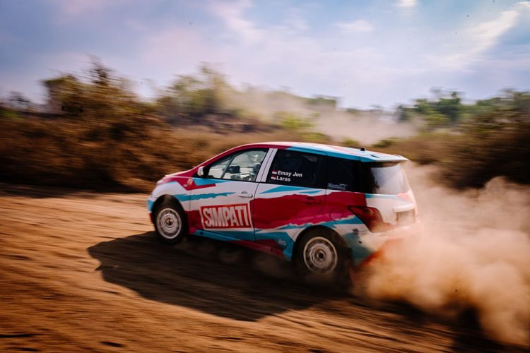 SIMPATI Woman Rally Team Diuji Gravel Ganas di Putaran 3 Sprint Rally 2026 Pasuruan