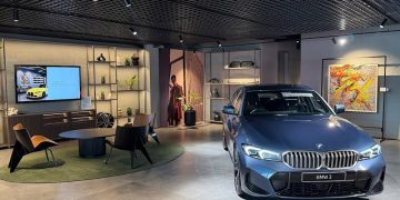 Ketika Showroom BMW Astra Disulap Menjadi Galeri Seni dan Rumah Bagi Misi Kemanusiaan